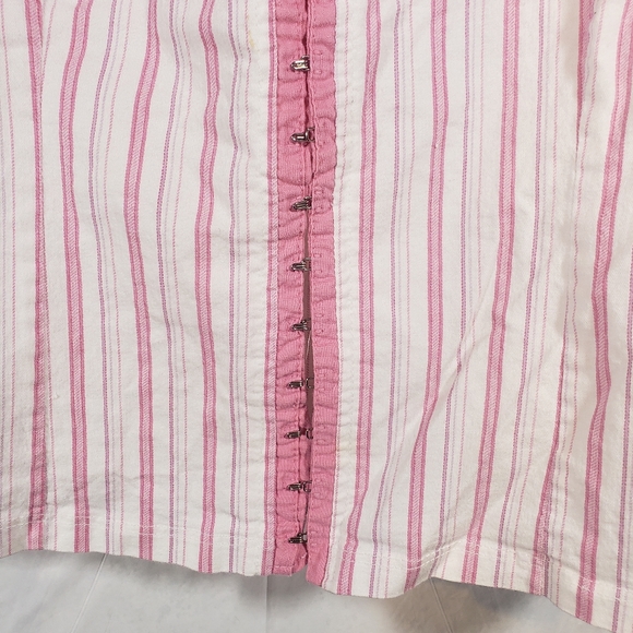 Pink and white simple full front loop and hook by Charlotte Russe - Picture 7 of 8